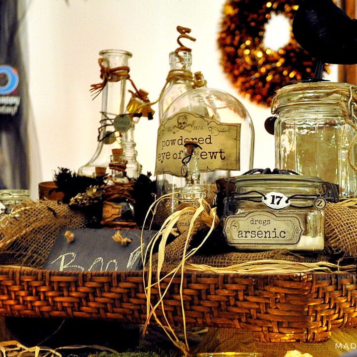 Image for Deadly Witches Brew Pick Your Potion Centerpiece