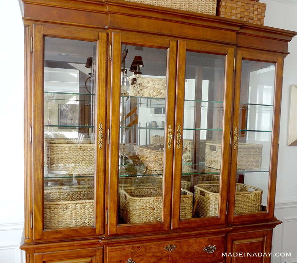 https://madeinaday.com/wp-content/uploads/2013/01/how-to-decorate-a-hutch-country-style.jpg