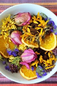DIY Potpourri from a Floral Bouquet