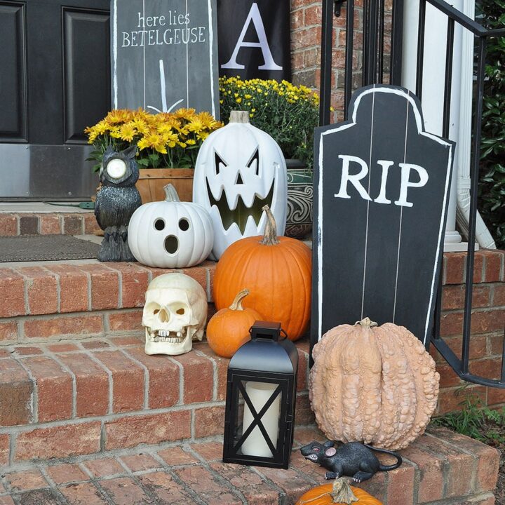 Image for Spooky DIY Halloween Chalkboard Tombstones