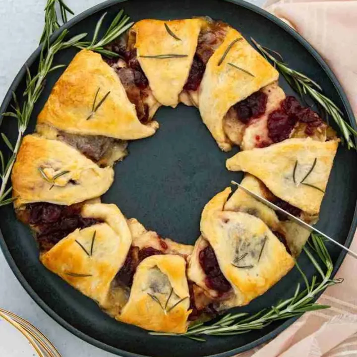 Image for Easy Bacon Brie Crescent Wreath with Cranberry