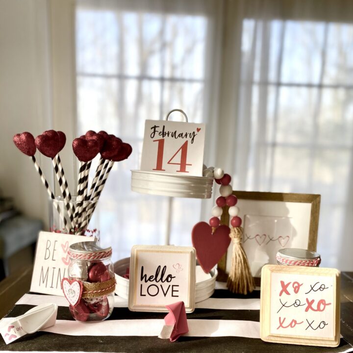 Image for 8 Valentine’s Day Mini Sign Free Printables