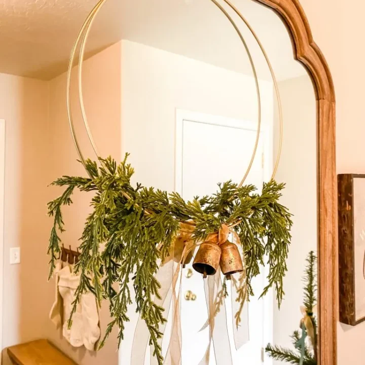Image for How to Make a Wire Christmas Wreath