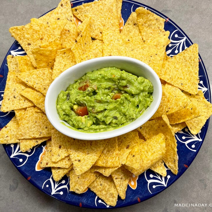 Our Best Kept Secret Guacamole Recipe | Super Easy 5 Restaurant Guacamole Recipe