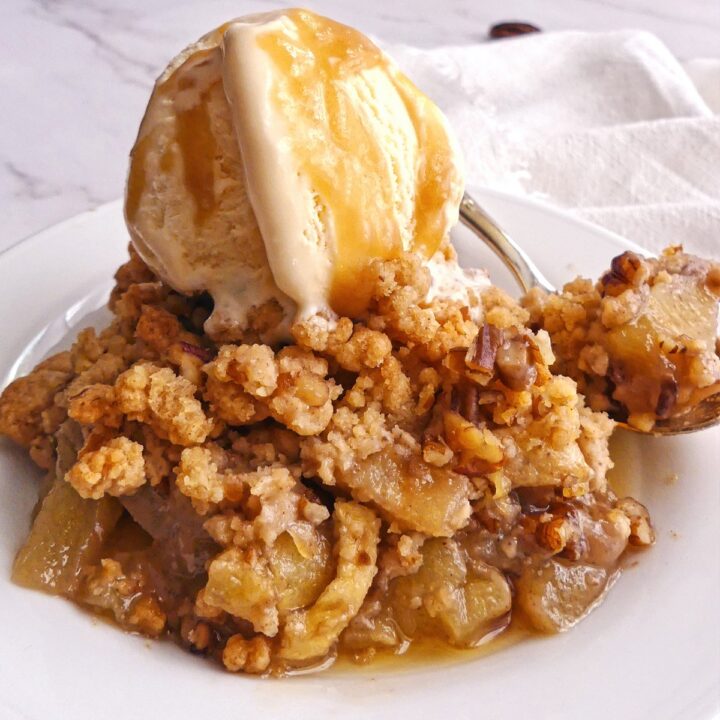 Image for Easy Apple Crisp With Pecan Topping