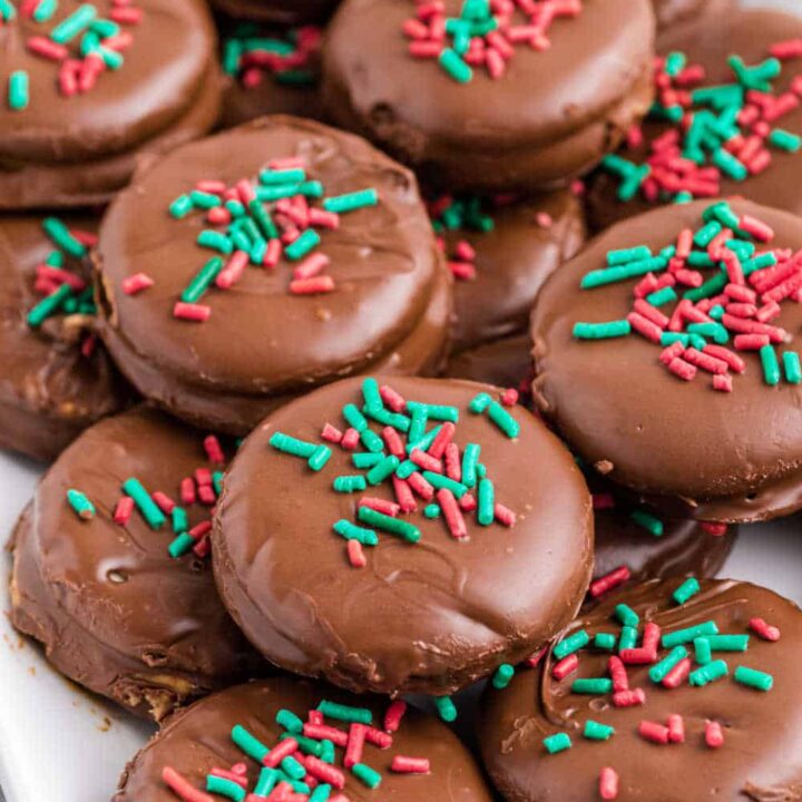 Image for EASY No-Bake Ritz Cracker Cookies Recipe