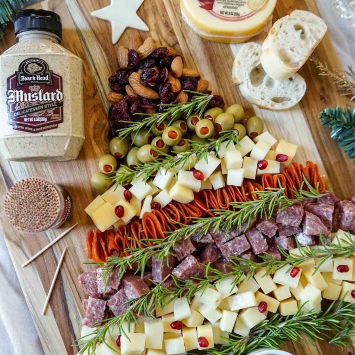 Image for Simple Christmas Tree Charcuterie Board (Step by Step)