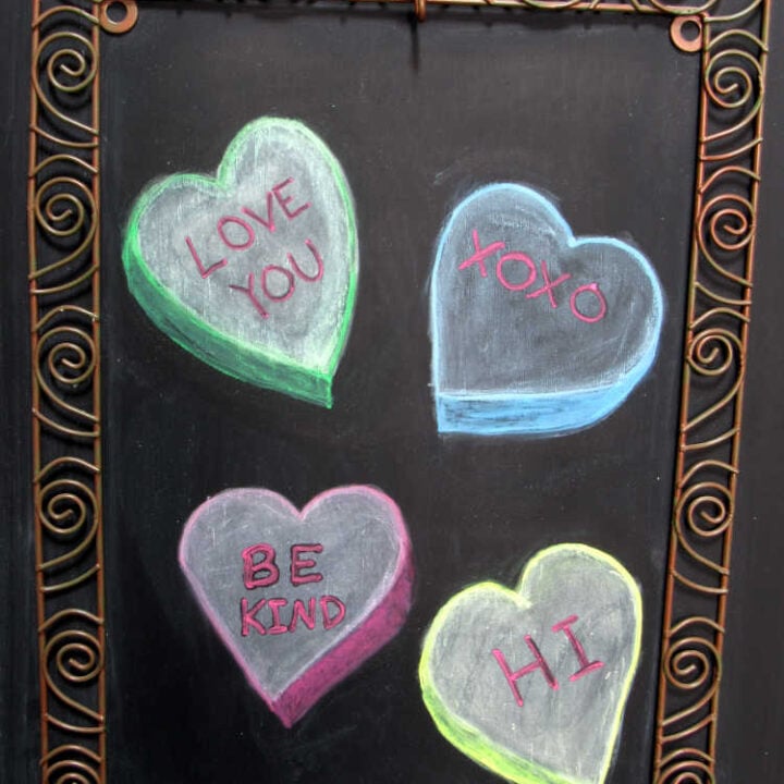 Image for Draw 3D Conversation Heart Chalkboard Art