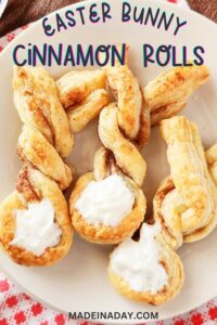 Easter Bunny Cinnamon Rolls