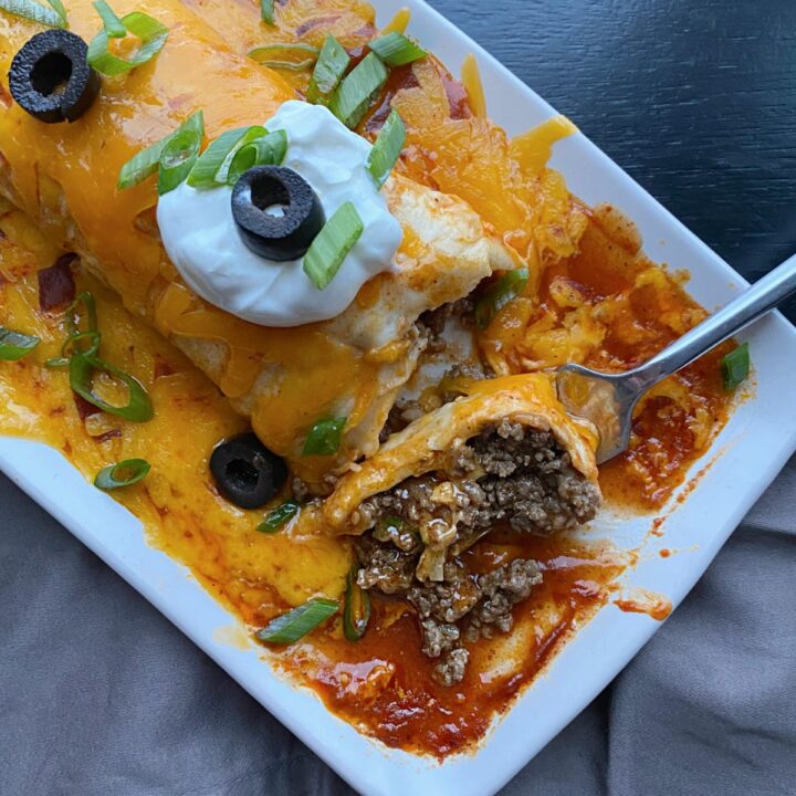 Image for Copy Cat Taco Bell Enchirito Recipe - Make delicious Enchiritos at home!