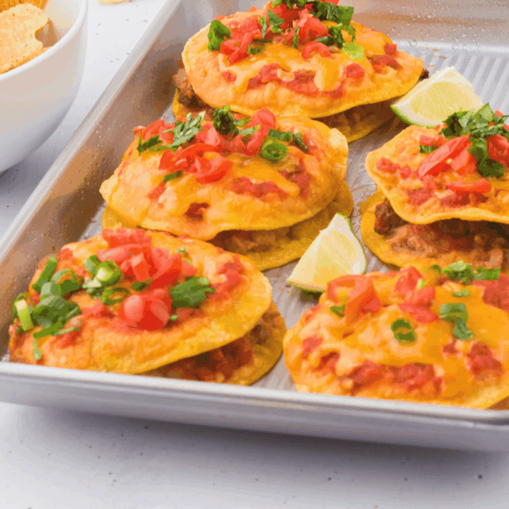 Image for Mexican Pizza Recipe – Make Mini Mexican Pizzas For a Brunch