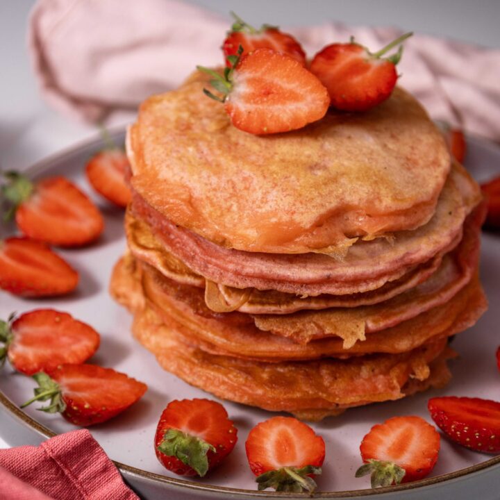 Image for Strawberry pancakes from scratch