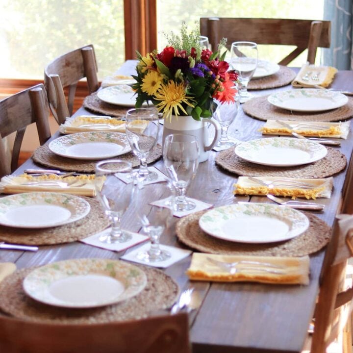 Image for Farmhouse Spring Décor Ideas