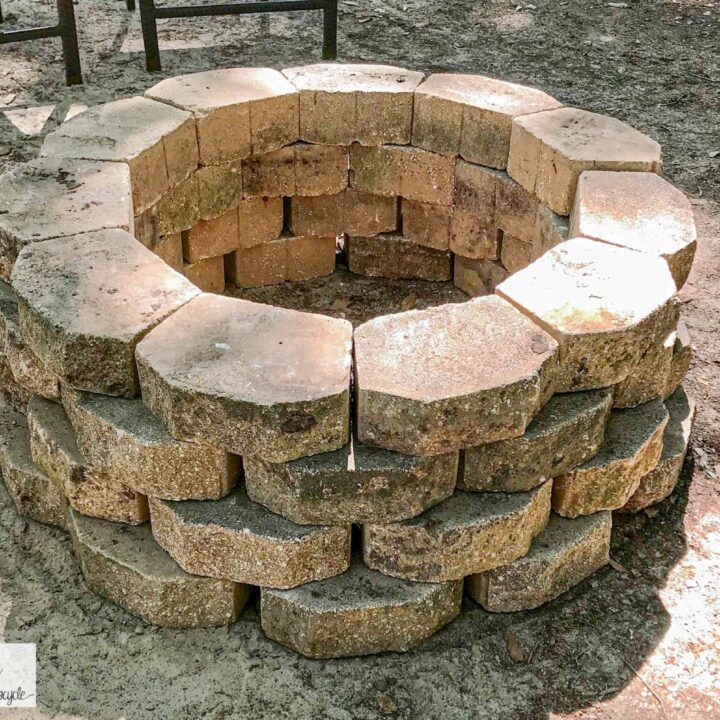 Image for How to Build a Simple Concrete Paver Fire Pit in about One Hour