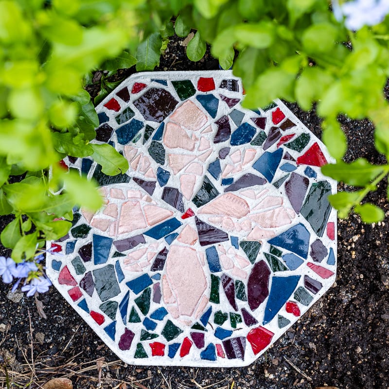 Image for How to Make DIY Mosaic Stepping Stones