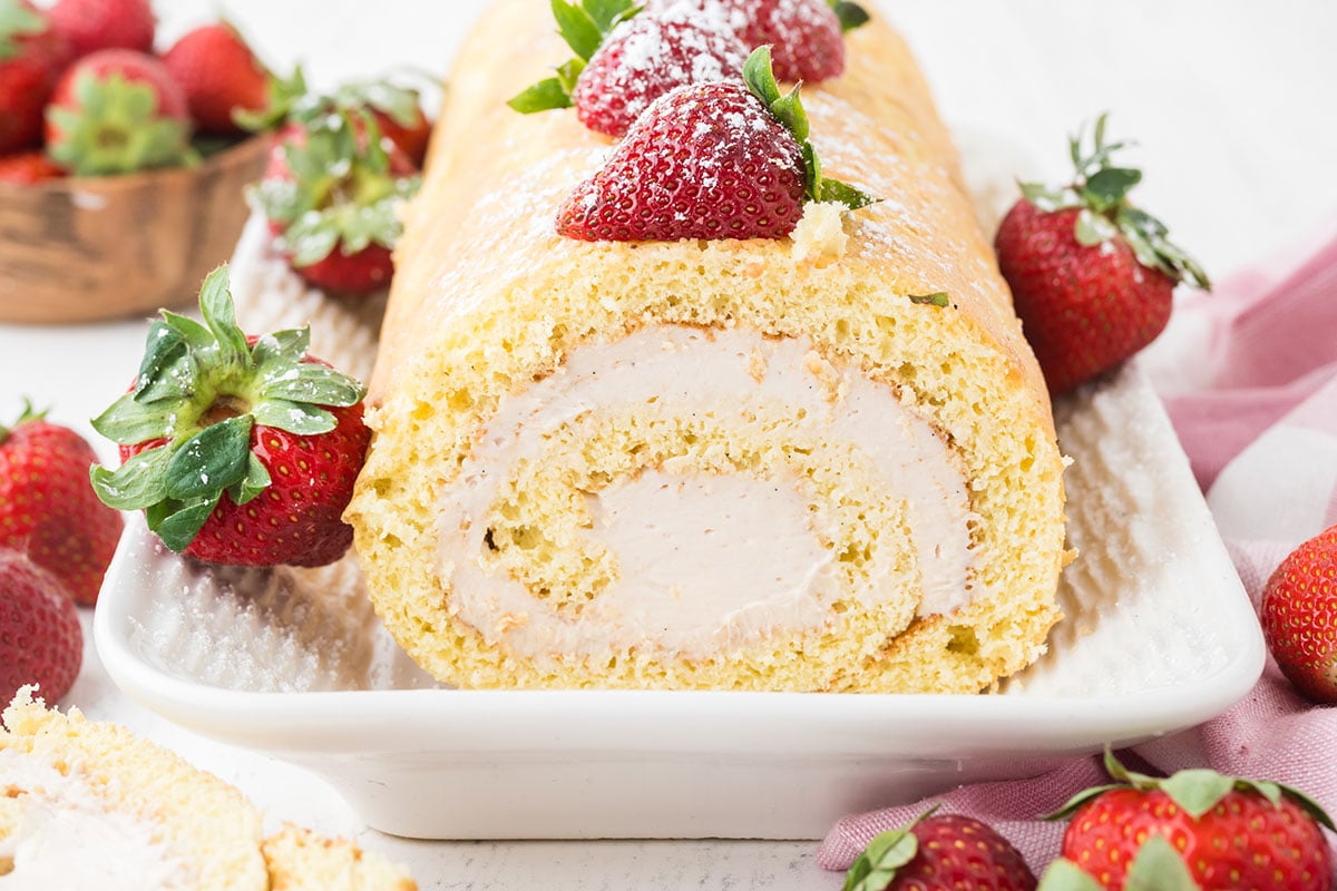 Image for Strawberry Swiss Roll