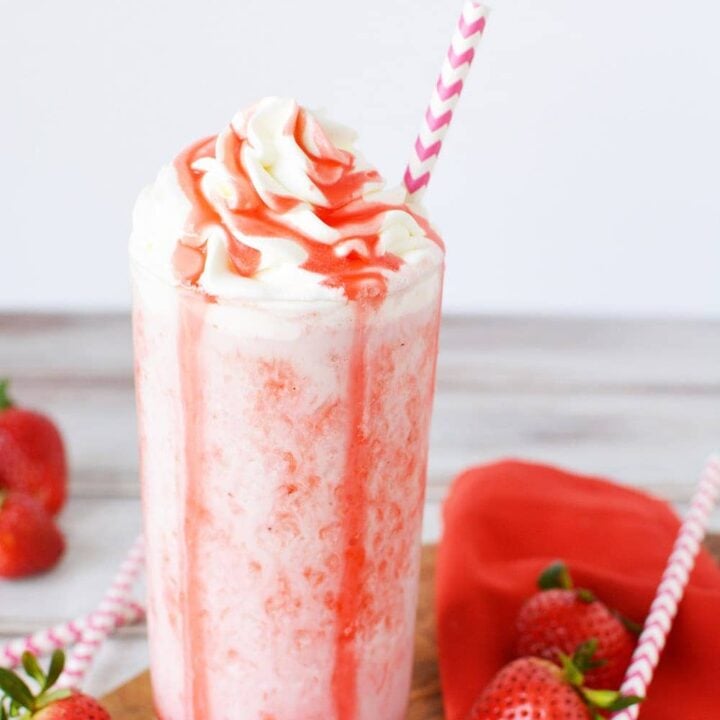 Image for Delicious Copycat Strawberry Frappuccino Recipe