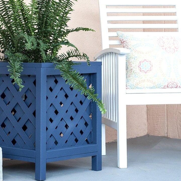 Image for How to build a DIY Lattice Planter Box