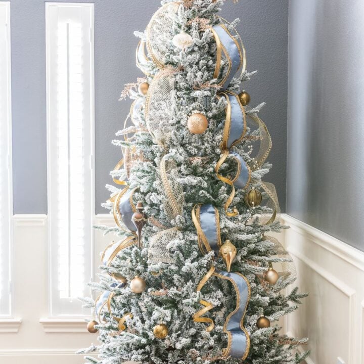 Image for Flocked Christmas Tree Decorating Ideas
