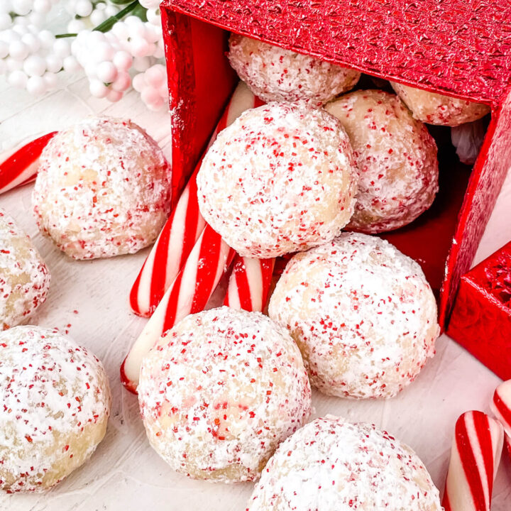 Image for Peppermint Snowball Cookies